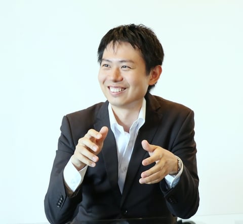株式会社ライナフ 代表取締役 滝沢潔様