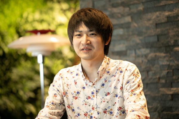 レバレジーズ株式会社 マーケティング部 データアナリスト 阪上 晃幸 様の写真